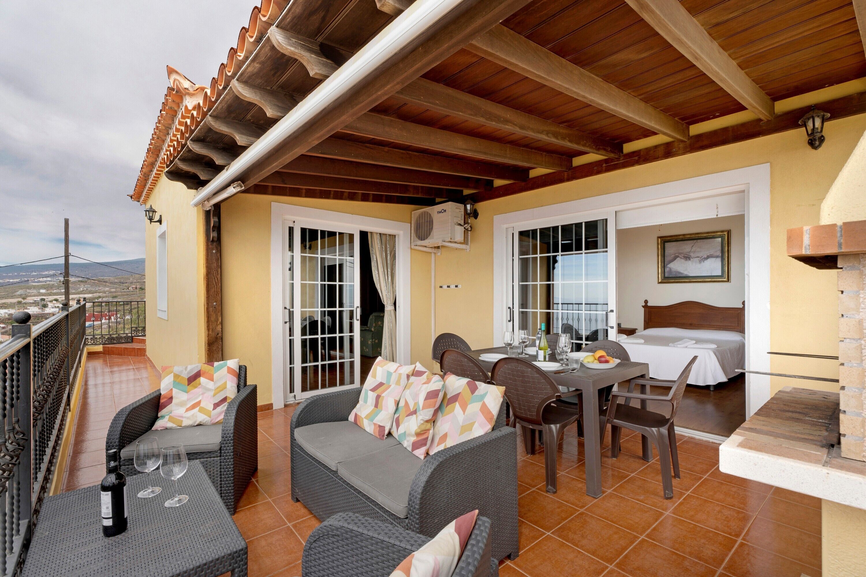 屋外ダイニングエリア