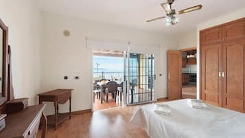 3 chambres, fer et planche Ă repasser, Wi-Fi gratuit, draps fournis