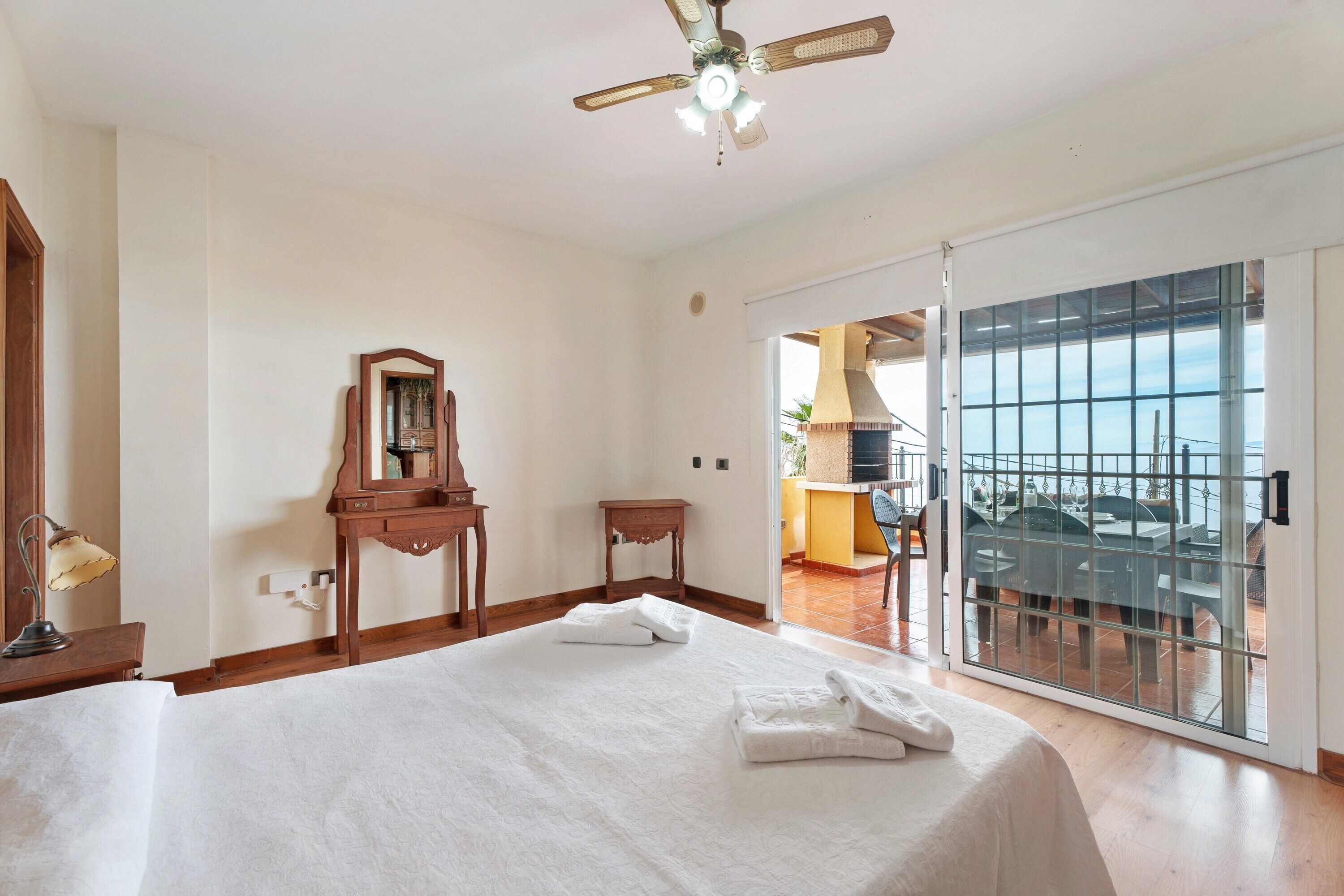 3 bedrooms, iron/ironing board, free WiFi, bed sheets