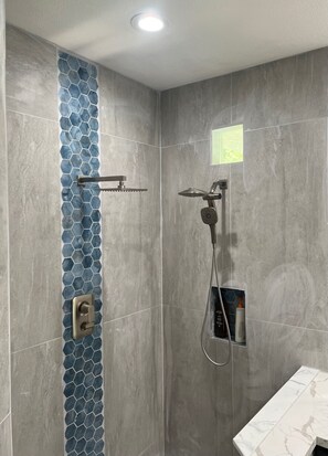 Bañera con ducha