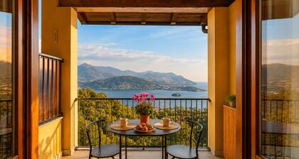 Lake Maggiore Retreat - Unique view, balcony, and private parking