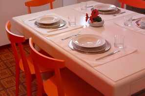 Dining - Escape in Central Cattolica (Cattolica)