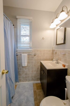 花灑/浴缸組合、風筒、提供毛巾