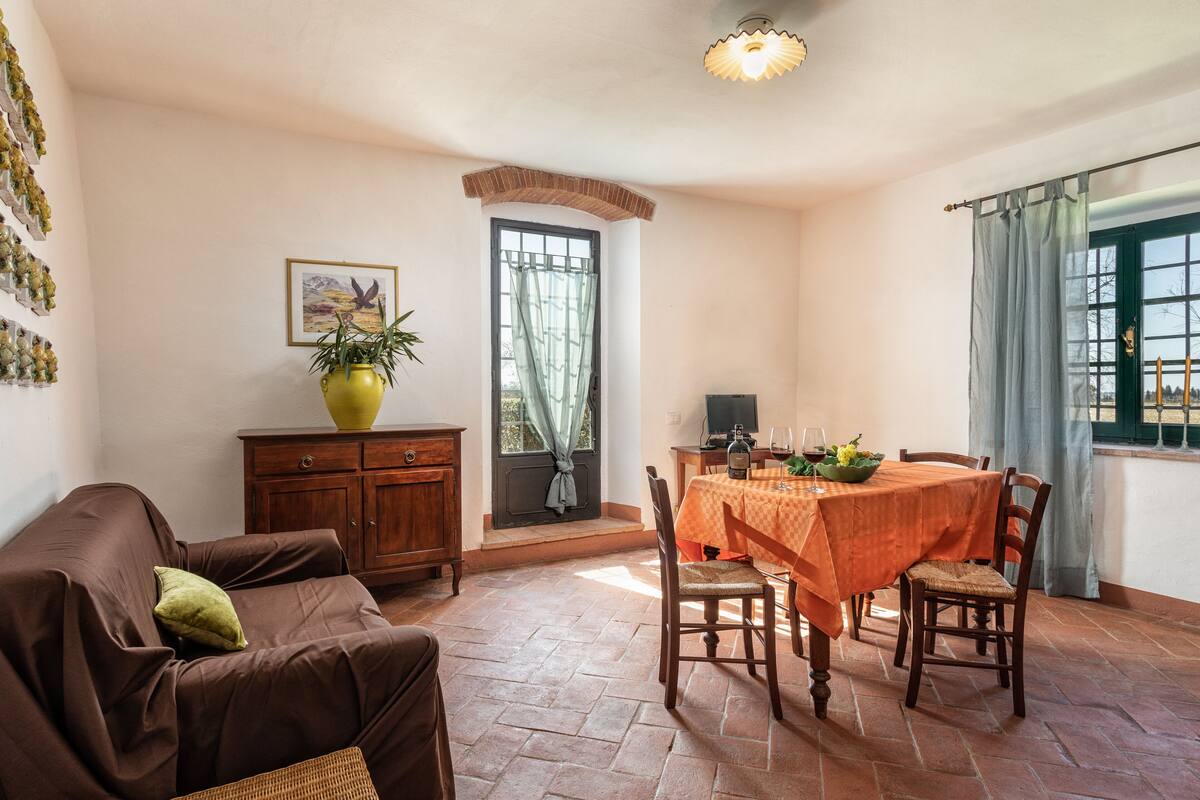 Standard Apartment | Dining room