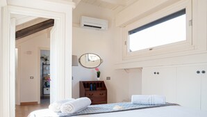 Unclassified image, 4 of 30, button - The Best Rent-Three bedrooms flat (Milan)