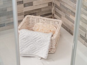 Bathroom - The Best Rent-Apartment near Udine area (Milan)