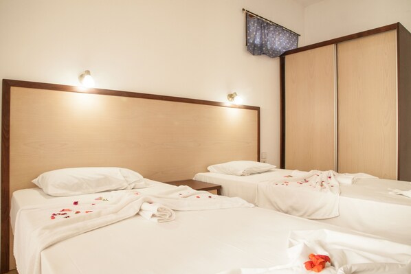 Apartemen Grand, pemandangan laut | Kedap suara dan seprai linen