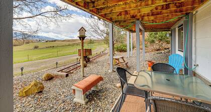 'A Touch of the West' Scenic Grangeville Apt!