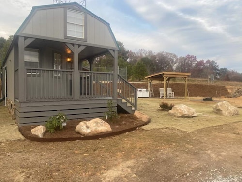 Jocassee Valley cabin- Free Park Pass
