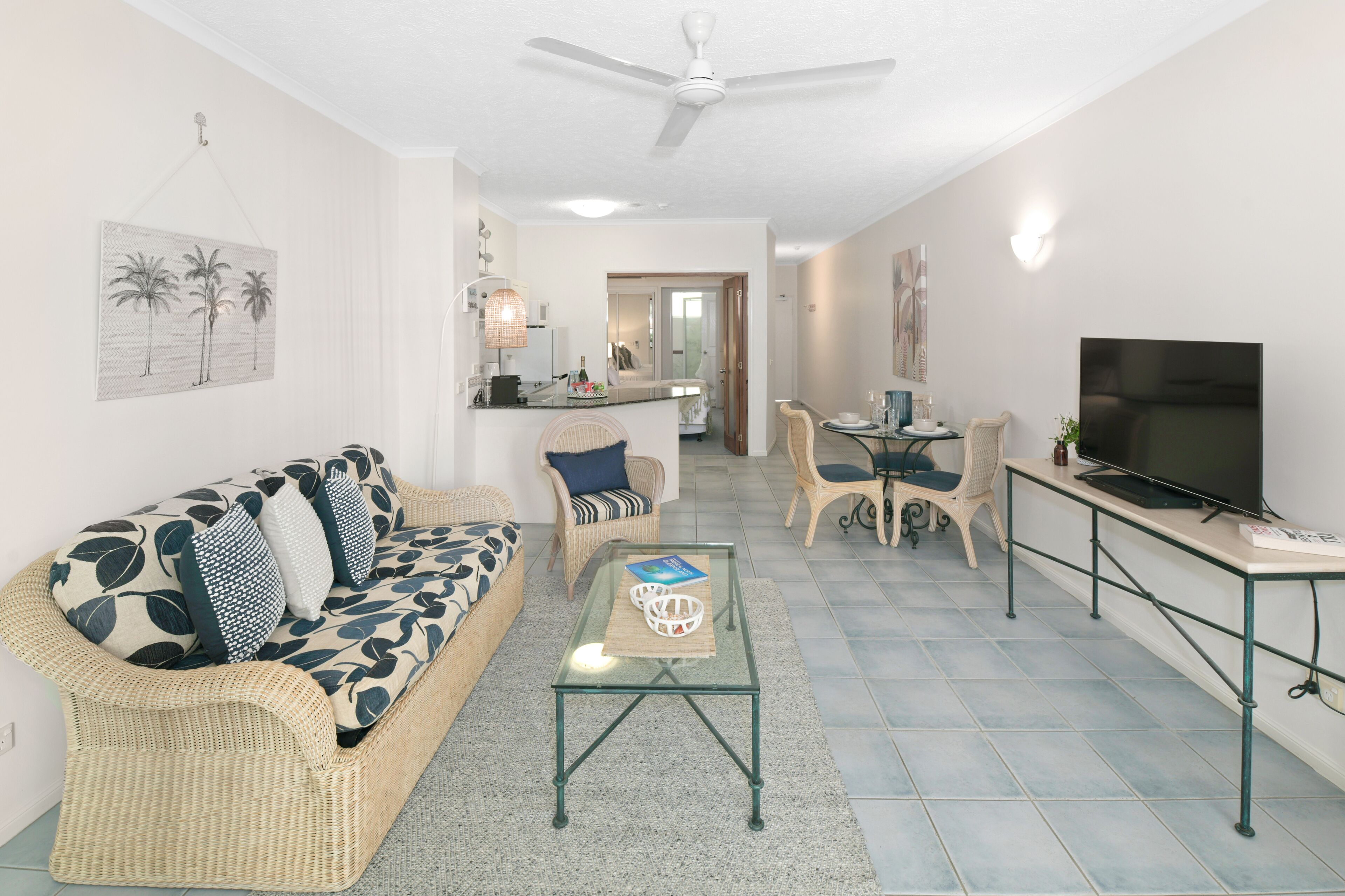 The Palms Retreat @ Alassio Beach Front Resort - Palm Cove — image 5