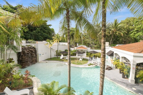 The Palms Retreat @ Alassio Beach Front Resort - Palm Cove