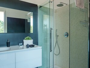 Deluxe-Apartment | Badezimmer