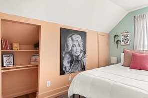 4 bedrooms, memory-foam beds, iron/ironing board, WiFi