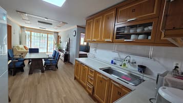 Fridge, microwave, stovetop, electric kettle