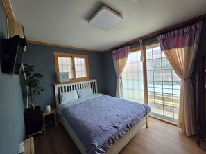 3 habitaciones, escritorio, wifi gratis y ropa de cama 