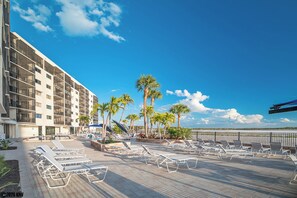 Terrace/patio - Gulf Front 2B/2B Vacation Condo At Carlos Pointe Beach Club 534 With Amazing Views! Gorgeous Beach! (Fort Myers Beach)