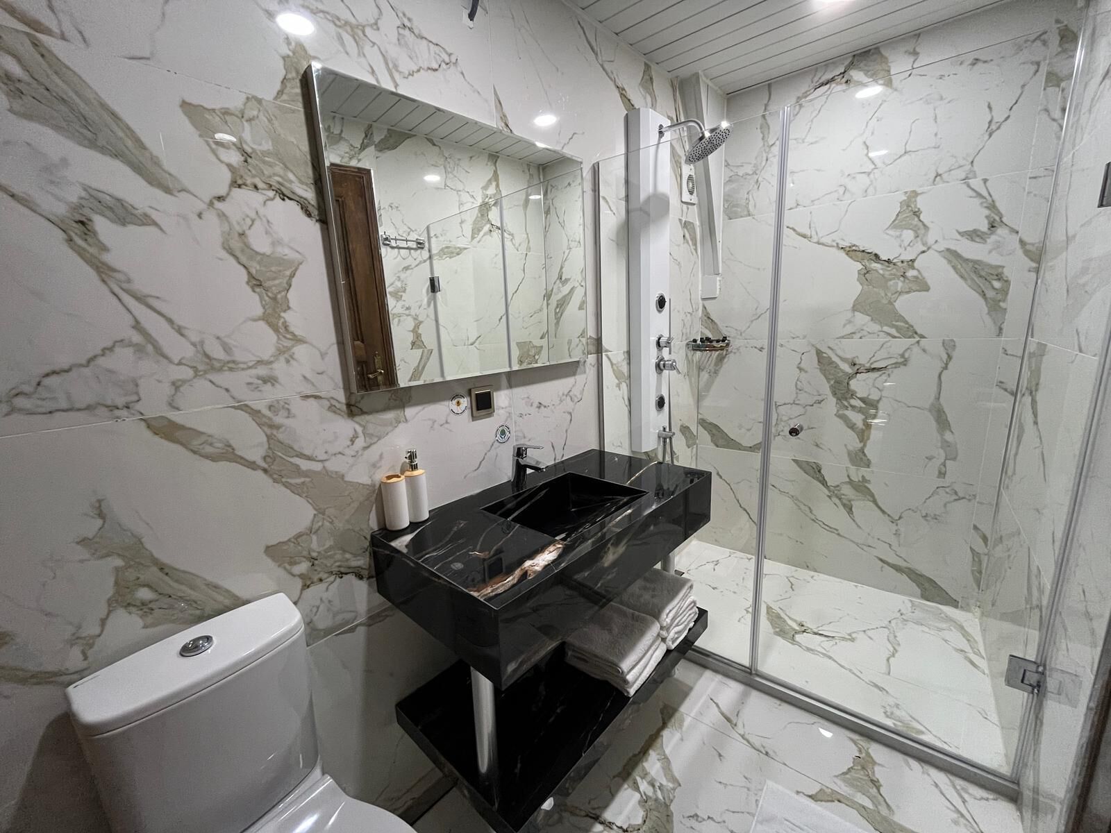 Photo - Tessera Hotel