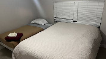 2 bedrooms, WiFi, bed sheets