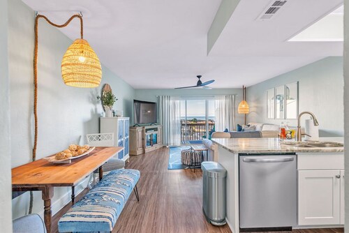 Beautifully decorated condo with view of the pool and ocean in perfect location.