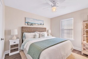 1 habitación, tabla de planchar con plancha, wifi gratis y ropa de cama 