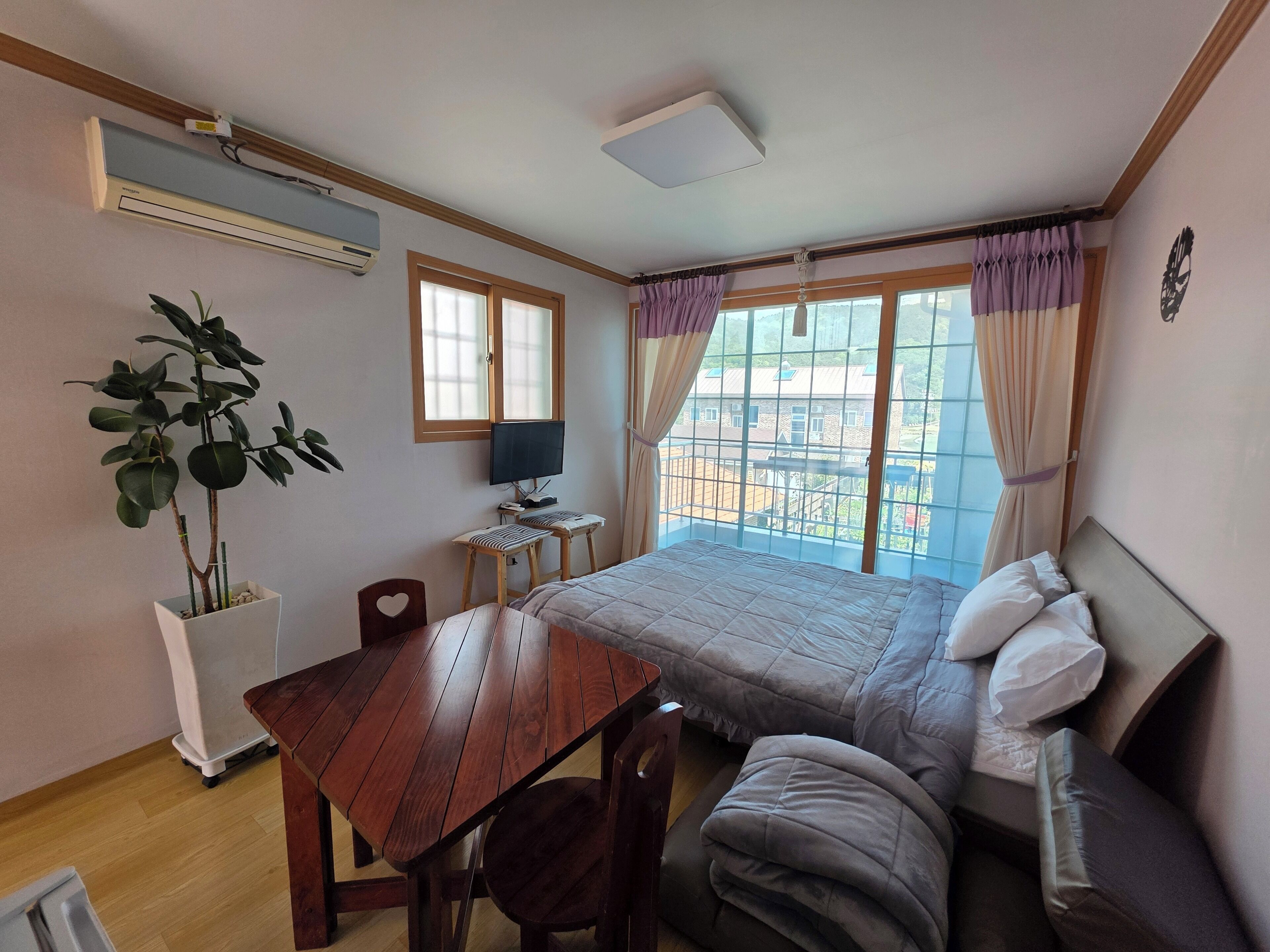 1 bedroom, free WiFi, bed sheets