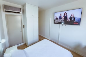 1 bedroom, desk, iron/ironing board, free WiFi
