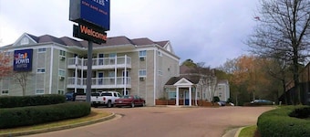 Intown Suites Extended Stay Jackson Ms
