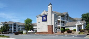 Intown Suites Extended Stay Matthews Nc - East Independence Blvd
