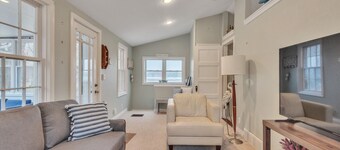Amazing Lakefront Retreat On Long Lake! 2 Bedroom Home by RedAwning
