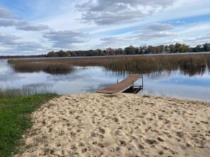 House, 2 Bedrooms | Beach - Amazing Lakefront Retreat On Long Lake! 2 Bedroom Home by RedAwning (Kalamazoo)