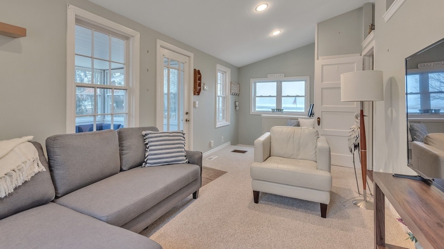 Amazing Lakefront Retreat On Long Lake! 2 Bedroom Home by RedAwning