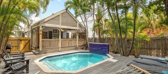 BAHAMA DREAMING ~ Incredibly Located 3 Bed, 2 Bath w/ Private Heated Pool!