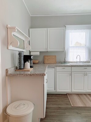 Fridge, microwave, oven, stovetop - Terrace House: Holiday Getaway Near Snowmobiling & Winter Fun (Manistique)