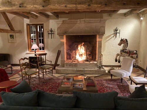 Charming cottage, absolute calm and big swimming-pool close to the Loire castles