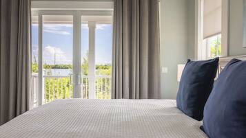 4 soverom, skrivebord, strykejern/-brett og wi-fi