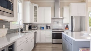 Private kitchen - Spindrift House at Lunara Bay (Key West)