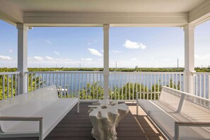 Property grounds - Evershore Estate at Lunara Bay | Wellness Home (Key West)