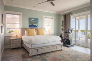 4 habitaciones, tabla de planchar con plancha, wifi y ropa de cama