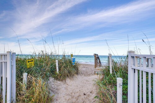 Nettles Island Jensen Beach Home: Walk to Ocean!