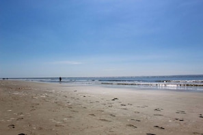 Una playa cerca