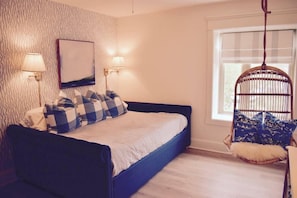2 habitaciones, escritorio, tabla de planchar con plancha y wifi gratis