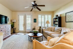 TV connectée, livres, imprimantes