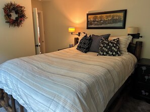 2 Schlafzimmer, Zimmersafe, Bügeleisen/Bügelbrett, kostenloses WLAN