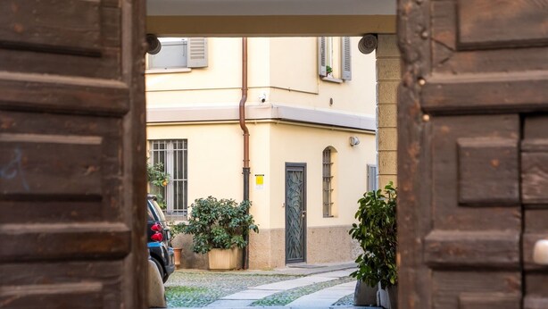Unclassified image, 1 of 24, button - The Best Rent-Flat near S. Agostino (Milan)