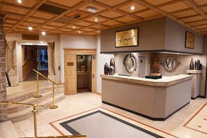 Reception - Hôtel Le Rempart (Tournus)