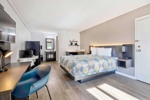 Yksilöllisesti kalustettu, työpöytä