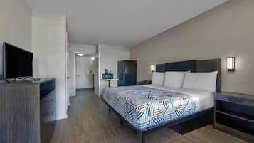 Room, 1 Queen Bed, Non Smoking, Kitchenette | Individually furnished, desk, laptop workspace, blackout drapes