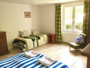 1 Schlafzimmer, Bügeleisen/Bügelbrett, kostenloses WLAN, Bettwäsche
