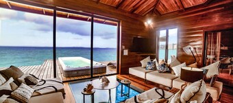 Eco-Lodge Bocas Coral Reef - Over water villa & birds house