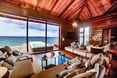 Eco-Lodge Bocas Coral Reef - Over water villa & birds house